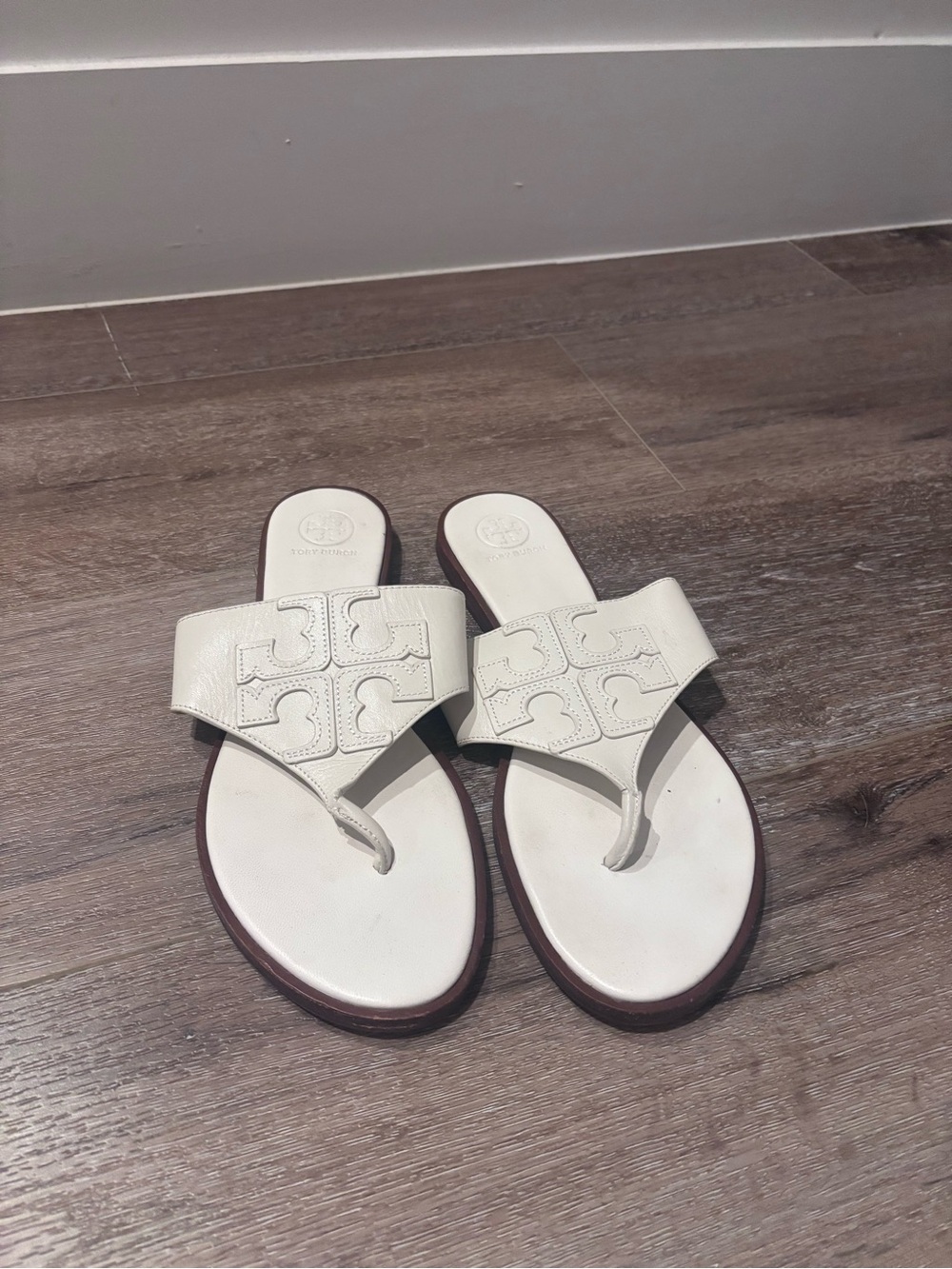 Tory Burch Off-White Leather Logo Thong Sandals